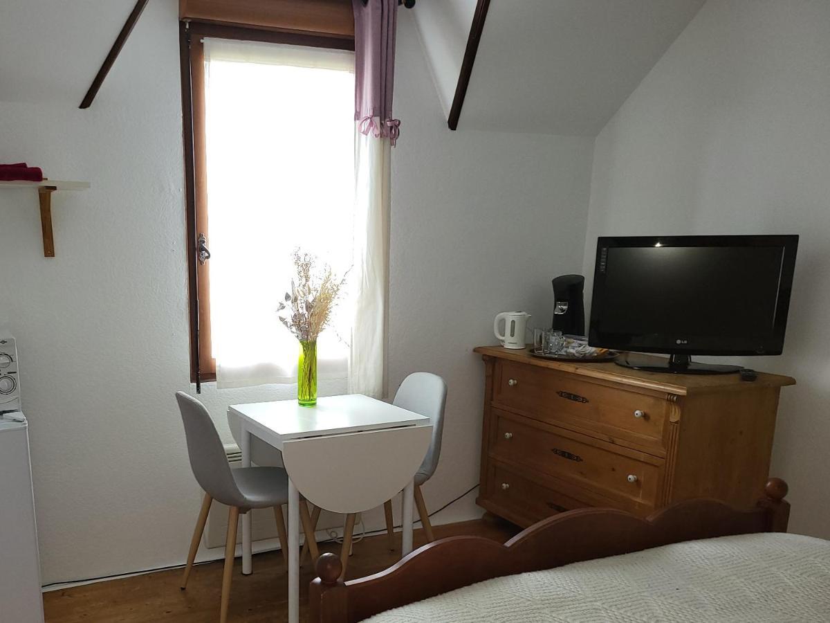 Revedelac Meuble Tout Confort Bremes Exterior foto