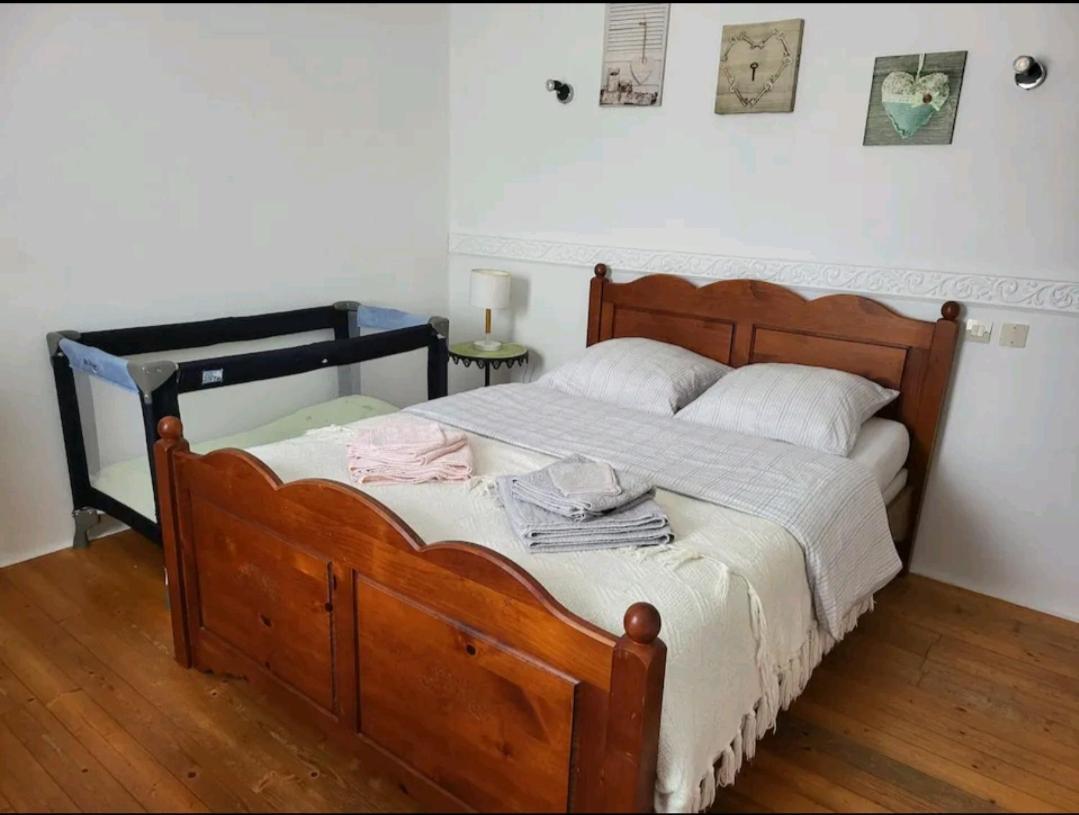 Revedelac Meuble Tout Confort Bremes Exterior foto